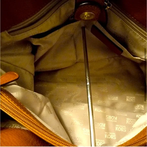 Michael Kors Leather Purse - Picture 5 of 8